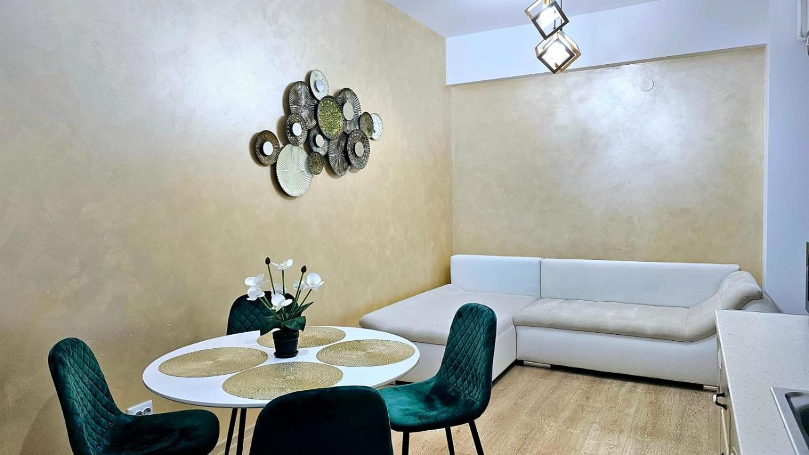 Cityscape Apartment Near Palas Mall Ясси Екстер'єр фото