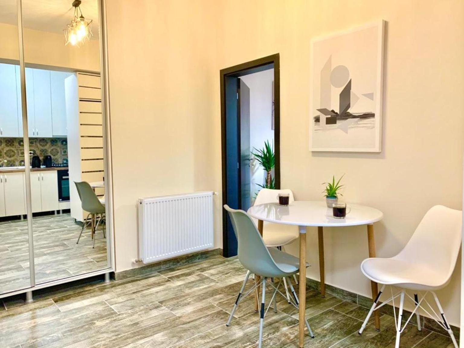 Cityscape Apartment Near Palas Mall Ясси Екстер'єр фото